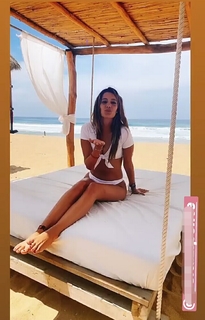 Bárbara Islas feet photo thumbnail