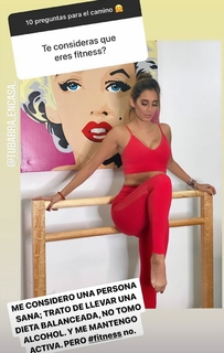Bárbara Islas feet photo thumbnail