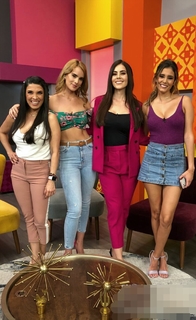 Bárbara Islas feet photo thumbnail