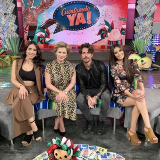 Bárbara Islas feet photo thumbnail