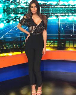 Bárbara Islas feet photo thumbnail