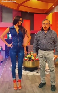 Bárbara Islas feet photo thumbnail