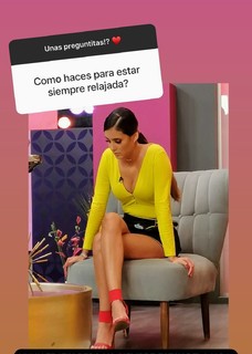Bárbara Islas feet photo thumbnail