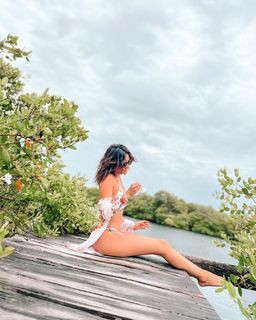 Bárbara Islas feet photo thumbnail