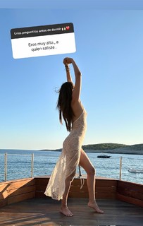 Bárbara Islas feet photo thumbnail