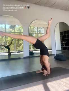 Bárbara Islas feet photo thumbnail