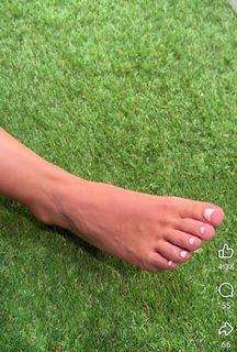 Bárbara Islas feet photo 1