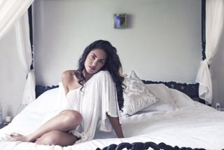 Bárbara Mori feet photo thumbnail