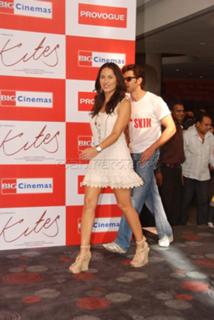 Bárbara Mori feet photo thumbnail