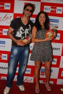 Bárbara Mori feet photo thumbnail