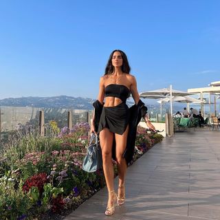 Bárbara de Regil feet photo thumbnail
