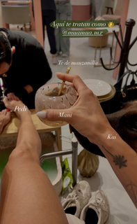 Bárbara de Regil feet photo thumbnail