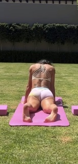 Bárbara de Regil feet photo thumbnail