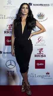 Bárbara de Regil feet photo thumbnail