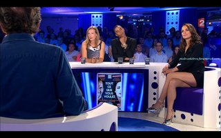 Bérénice Bejo feet photo thumbnail