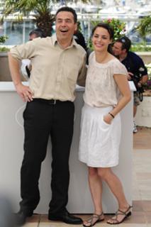 Bérénice Bejo feet photo thumbnail