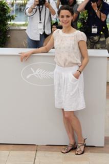 Bérénice Bejo feet photo thumbnail