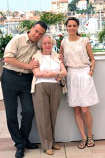 Bérénice Bejo feet photo thumbnail