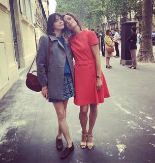 Bérénice Bejo feet photo thumbnail