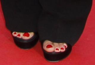 Bérénice Bejo feet photo thumbnail