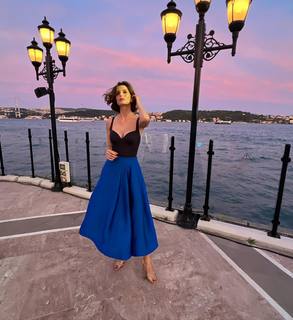 Büsra Develi feet photo 5