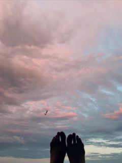 Büsra Develi feet photo 1