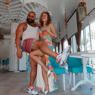 C.J. Perry Barnyashev feet photo thumbnail