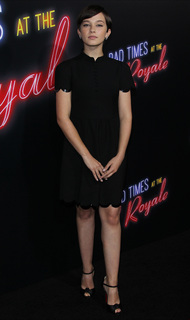 Cailee Spaeny feet photo thumbnail