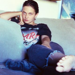 Cailee Spaeny feet photo thumbnail
