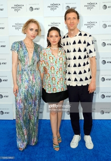 Cailee Spaeny feet photo thumbnail