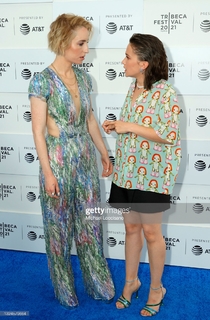 Cailee Spaeny feet photo thumbnail