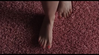 Cailee Spaeny feet photo thumbnail