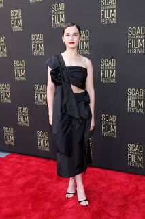 Cailee Spaeny feet photo thumbnail