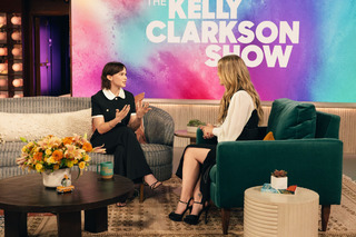 Cailee Spaeny feet photo thumbnail