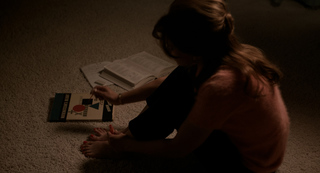 Cailee Spaeny feet photo thumbnail