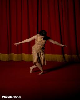Cailee Spaeny feet photo thumbnail