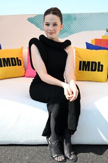 Cailee Spaeny feet photo thumbnail