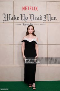 Cailee Spaeny feet photo 5