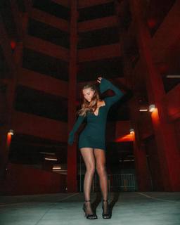 Caitlin Carmichael feet photo 17