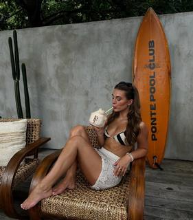 Caitlin Carmichael feet photo 13