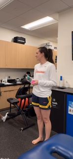 Caitlin Clark feet photo thumbnail