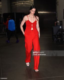 Caitlin Clark feet photo 3