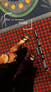Caitlin Dechelle feet photo 13