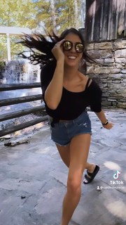 Caitlin Dechelle feet photo 16