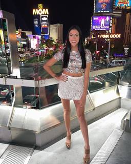 Caitlin Dechelle feet photo 15