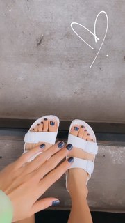 Caitlin Dechelle feet photo 4