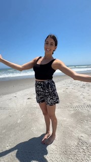 Caitlin Dechelle feet photo 8
