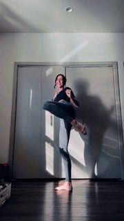 Caitlin Dechelle feet photo 14