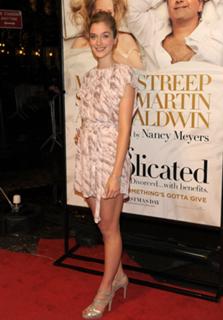 Caitlin FitzGerald feet photo thumbnail