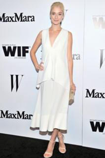 Caitlin FitzGerald feet photo thumbnail